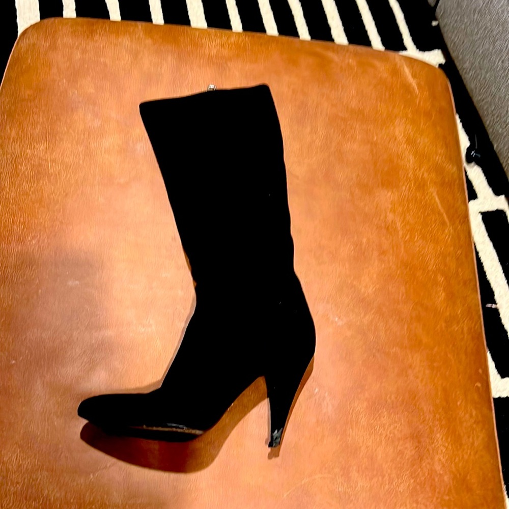 Prada knee high suede boots with side zipper.